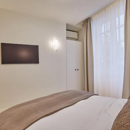 Apartment Louvre Palais Royal By Prestige Paris