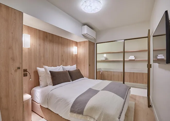 Louvre Palais Royal By Prestige