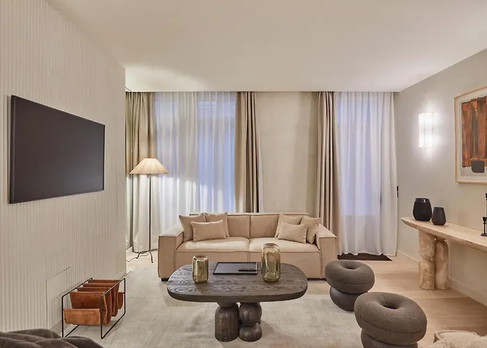 Louvre Palais Royal By Prestige