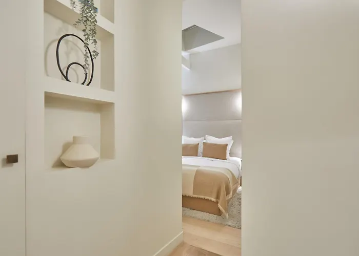 Louvre Palais Royal By Prestige